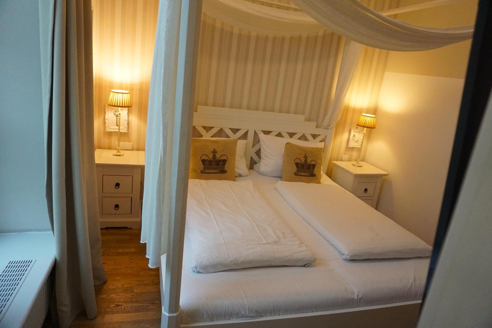 Hotel Bucheneck 린츠암라인 외부 사진