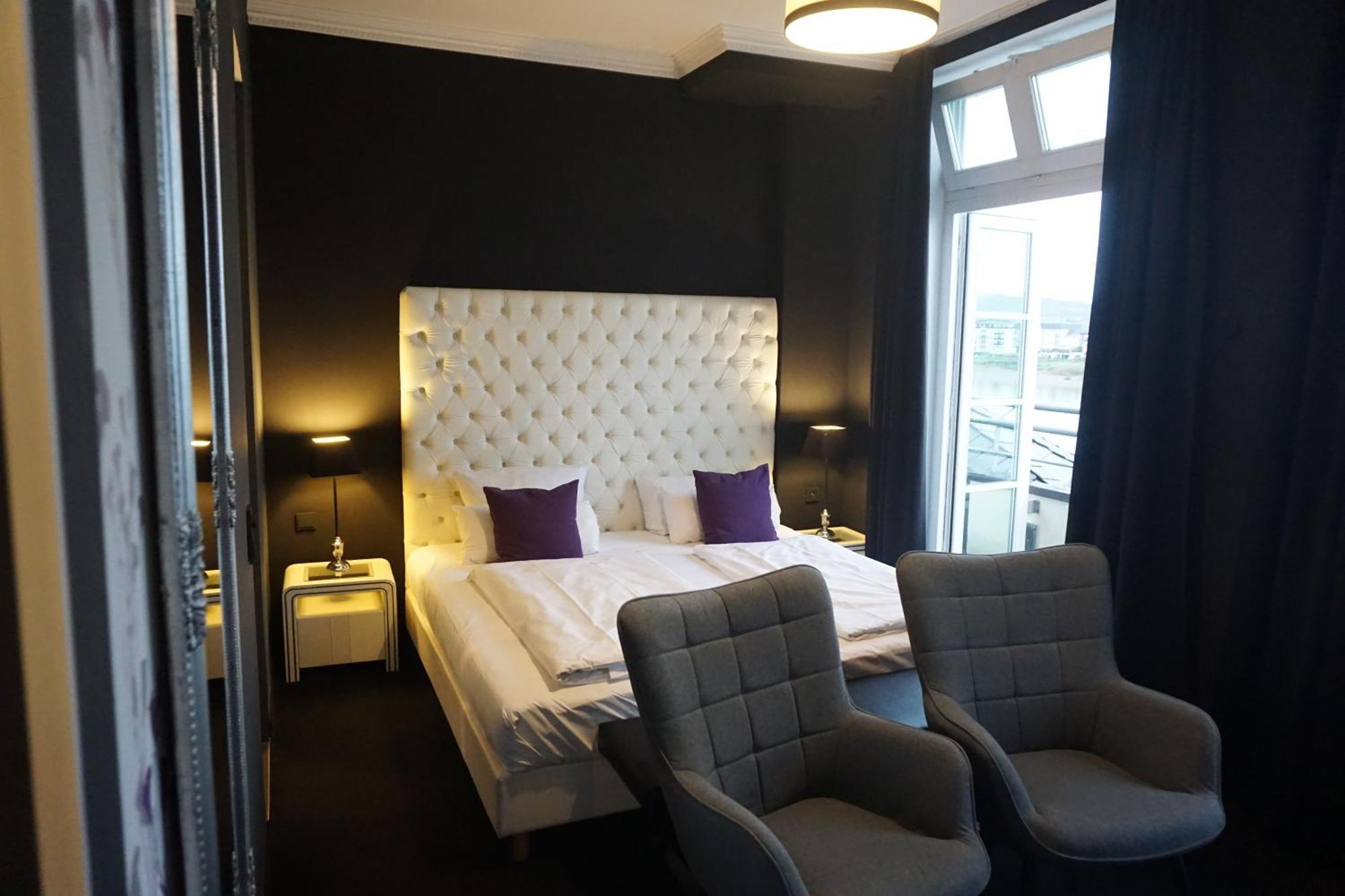 Hotel Bucheneck 린츠암라인 외부 사진